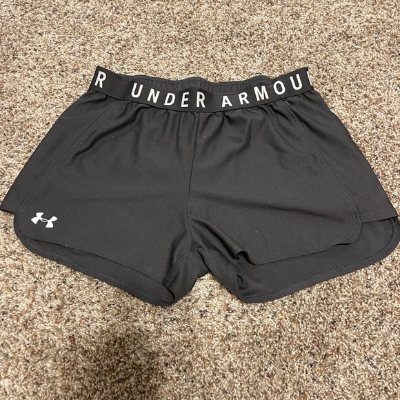 womens under armour athletic shorts - Picture 1 of 2